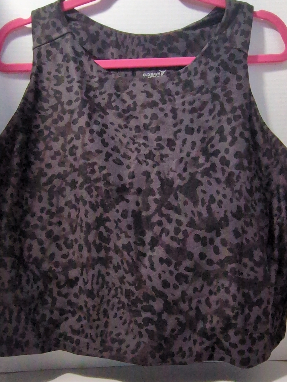 Old Navy Black and Charcoal Leopard Print Sleeveless Crop Tank